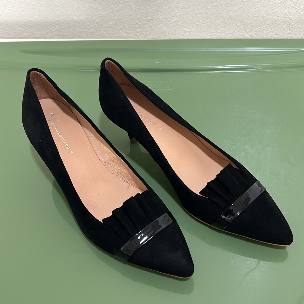 ANTHROPOLOGIE RUFFLE KITTEN 2.5 HEELS  SUEDE BLACK SZ 38 MADE IN SPAIN - Picture 6 of 11